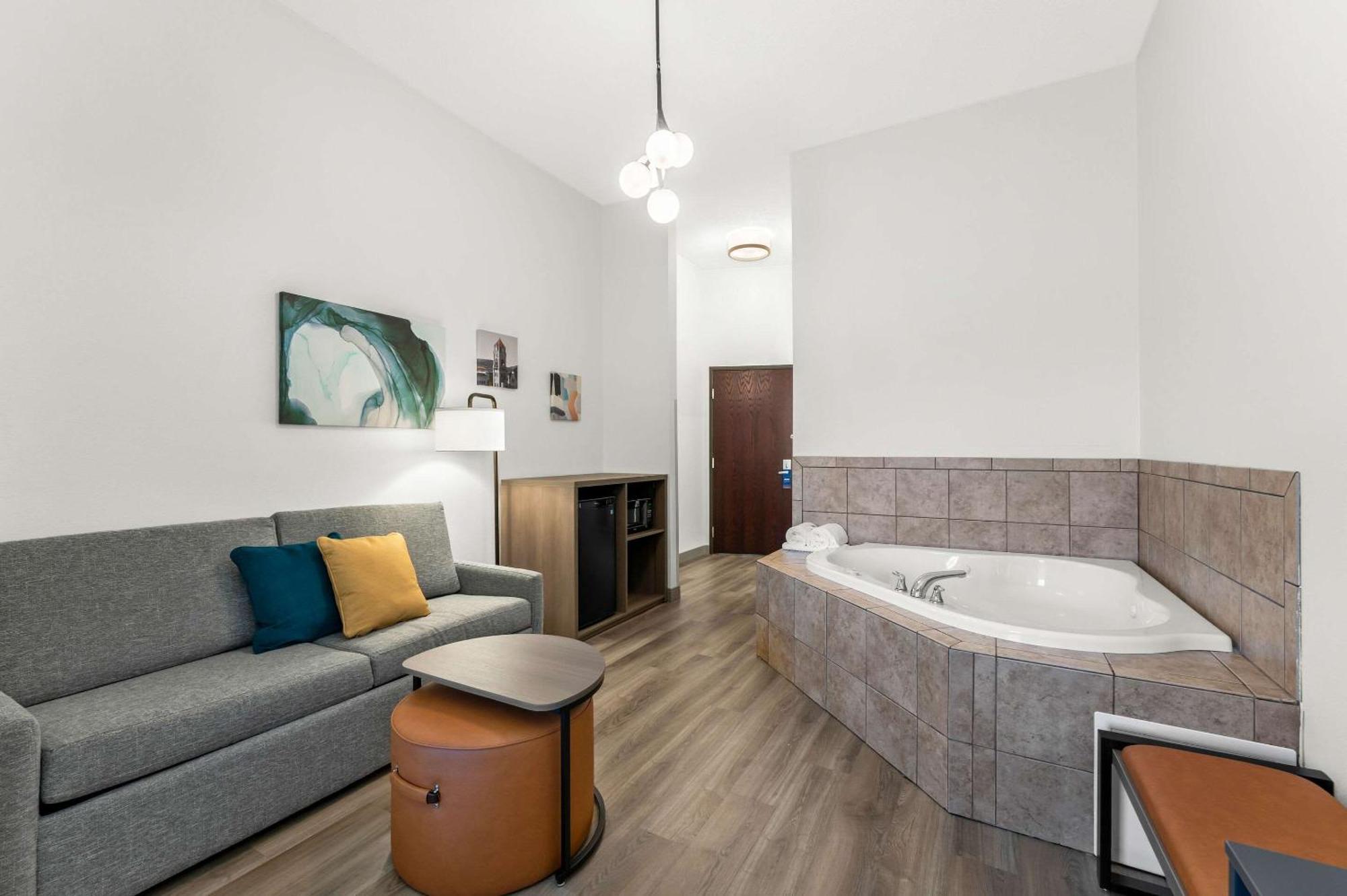 Comfort & Hotel Tunkhannock