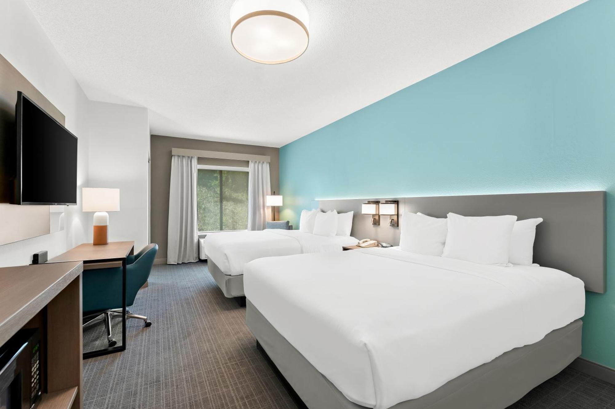 Hotel Comfort & 3*